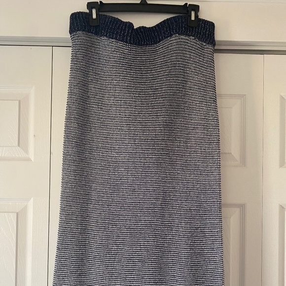 Eva Mendes by New York and Company knit skirt - Picture 1 of 3